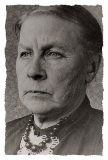 Maria KOOMEN
